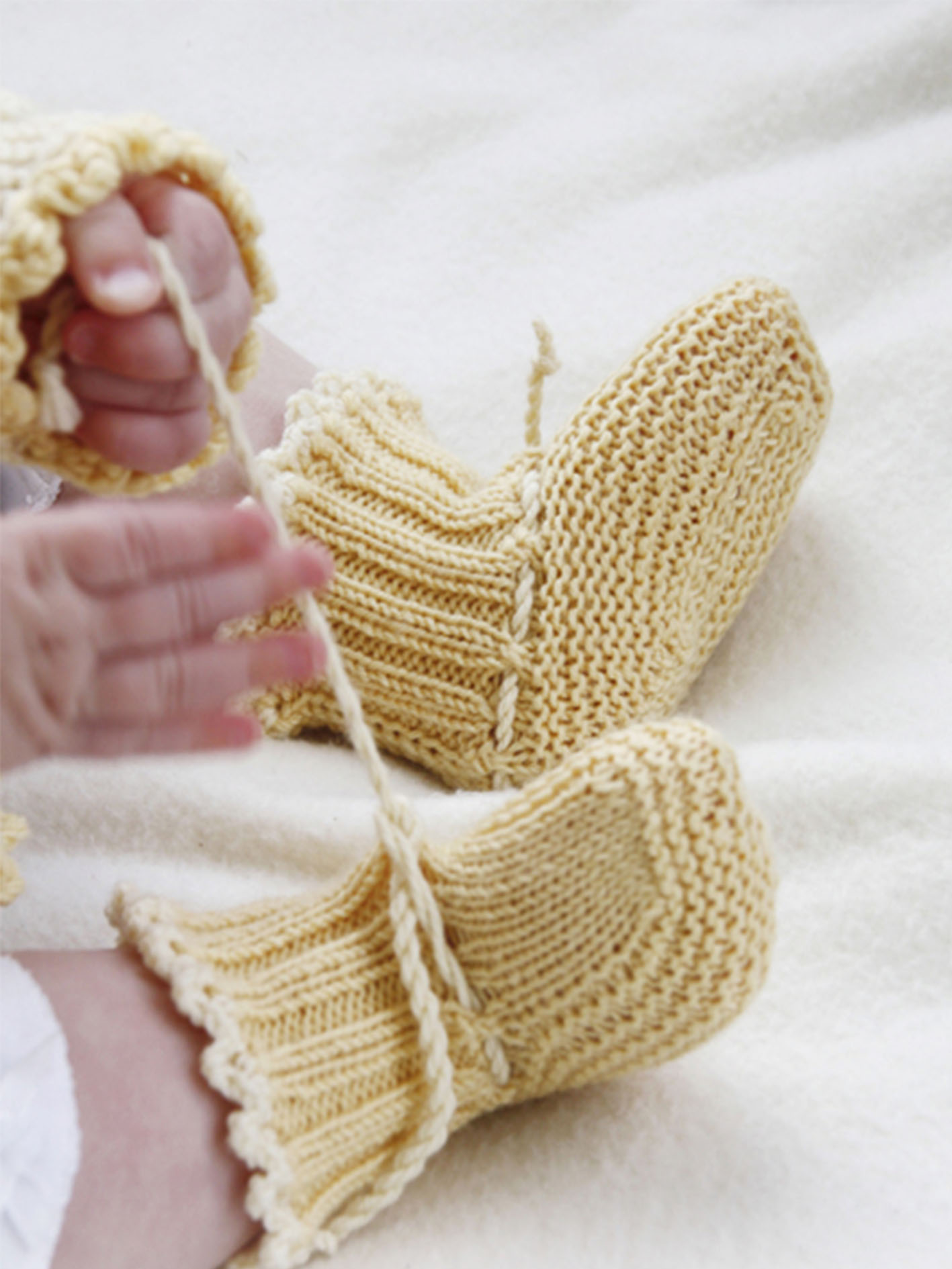 crochet-baby-booties-25-free-crochet-booties-for-babies-with-crocheted-patterns-new-2019