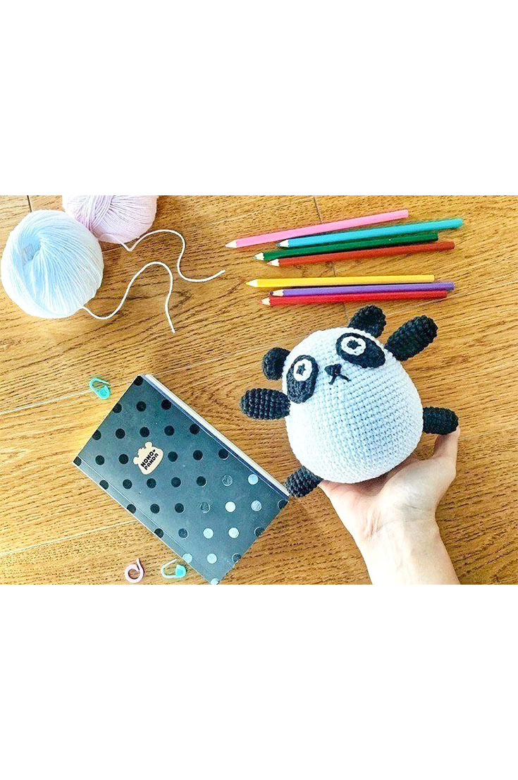 sweet-crochet-panda-free-amigurumi-pattern-2020