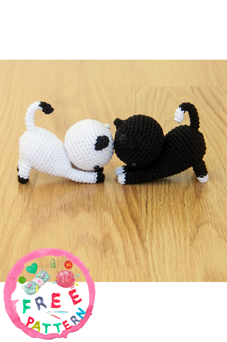 playing-cats-free-crochet-amigurumi-pattern-2020
